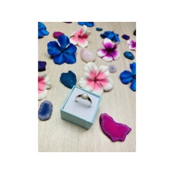 925 Sterling Silver Pearl Ring Size 8