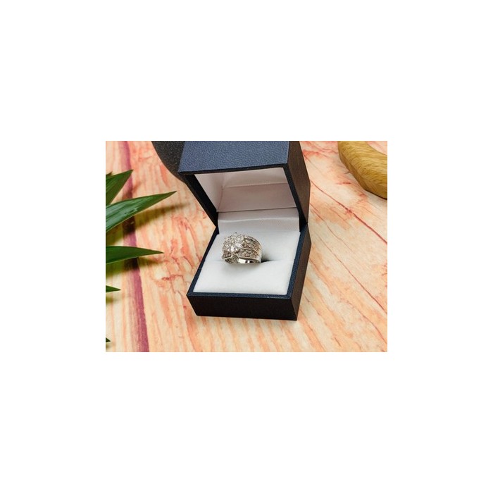 925 Sterling Silver CZ Ring Size 4
