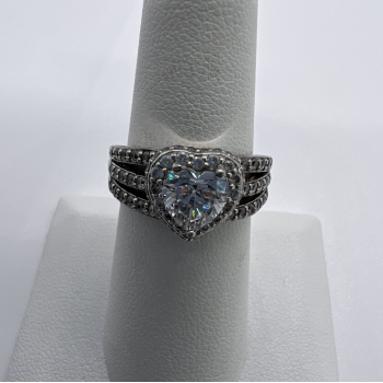 925 Sterling Silver & CZ Heart Ring Size 6