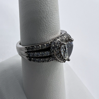 925 Sterling Silver & CZ Heart Ring Size 6