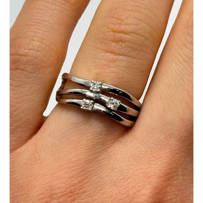 925 Sterling Silver CZ Ring Size 6