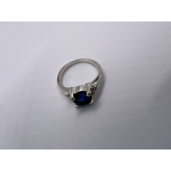 925 Sterling Silver Sapphire & Goshenite Ring Size 7