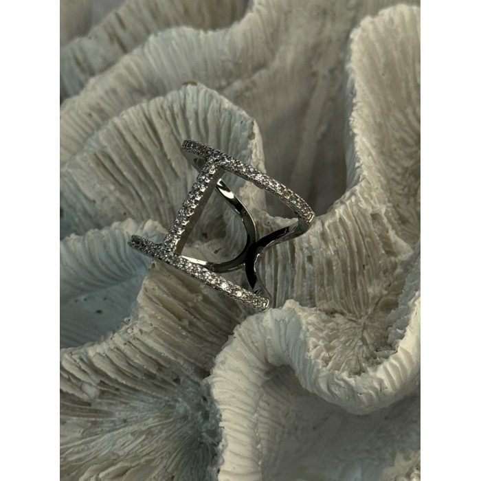 Elegant Design 925 Sterling Silver CZ Ring Size 7 & 8