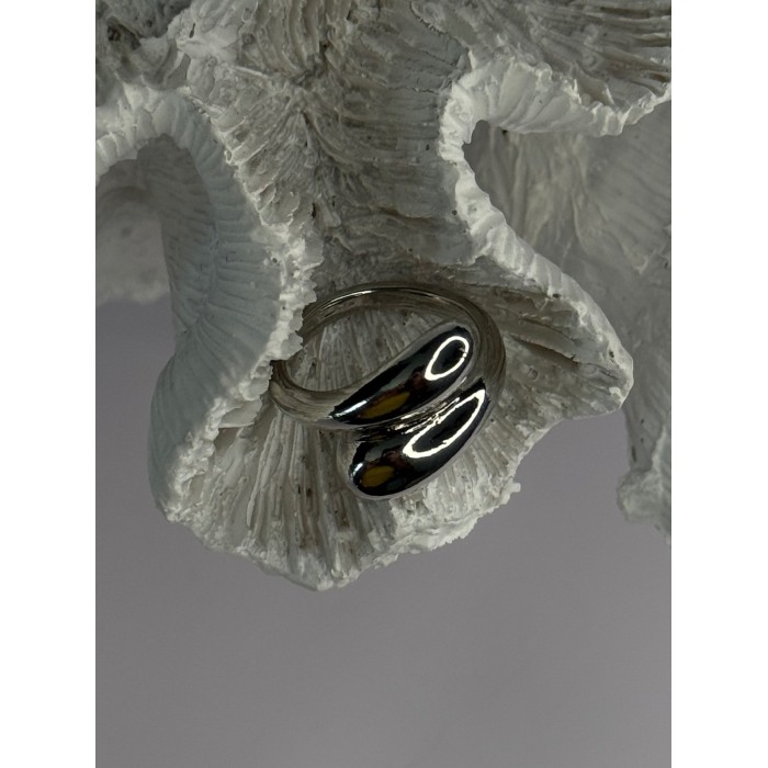 925 Sterling Silver Ring Size 7 Sizable