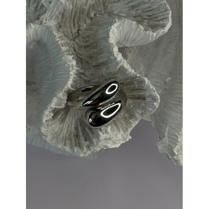 925 Sterling Silver Ring Size 7 Sizable