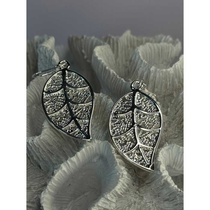 Beautiful Design Leaf 925 Sterling Silver Earrings Length 2.20 inch