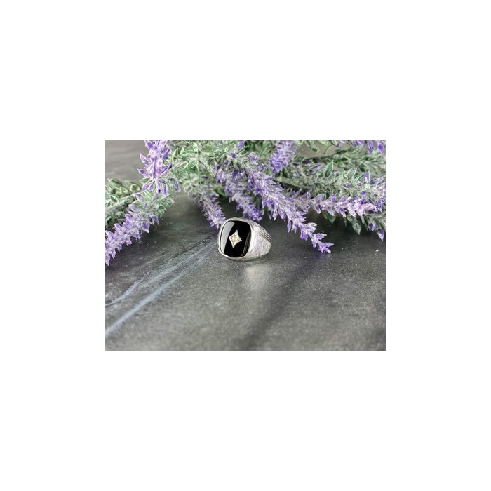 925 Sterling Silver Black Nephrite & CZ Ring Size 9