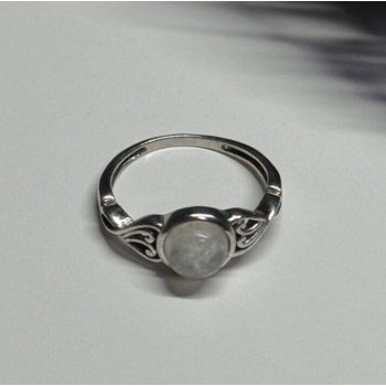 925 Sterling Silver Moonstone Ring Size 7
