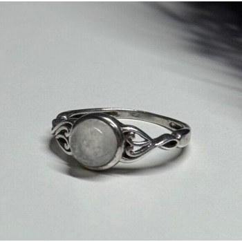925 Sterling Silver Moonstone Ring Size 7