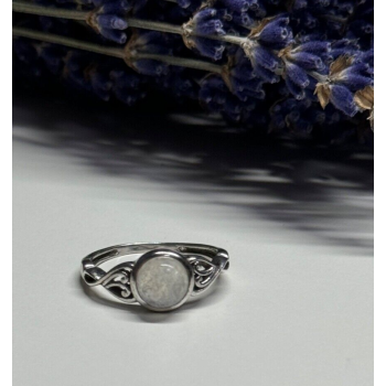 925 Sterling Silver Moonstone Ring Size 7