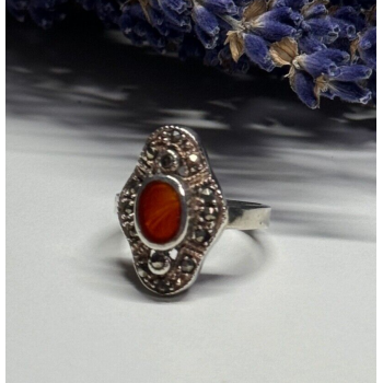 925 Sterling Silver Amber & Marcasite Ring Size 5
