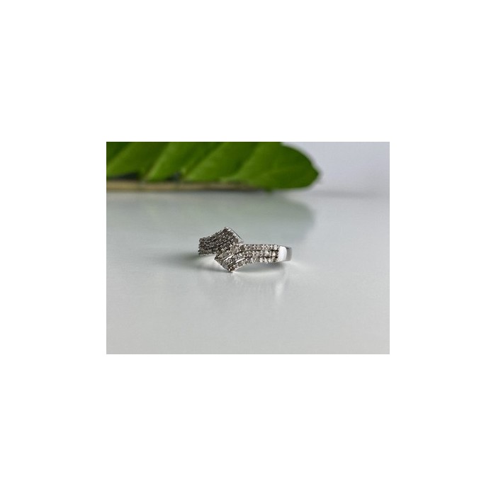 925 Sterling Silver White Topaz Ring Size 9