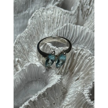 925 Sterling Silver Topaz Ring Size 6