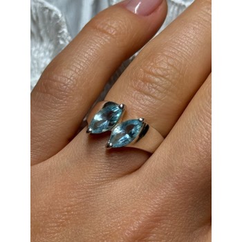 925 Sterling Silver Topaz Ring Size 6