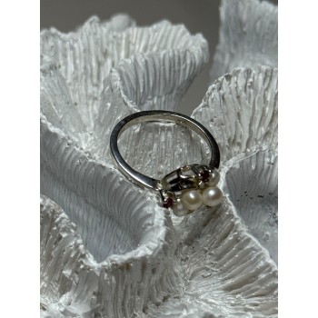 925 STERLING SILVER PEARLS & RUBY RING SIZE 8