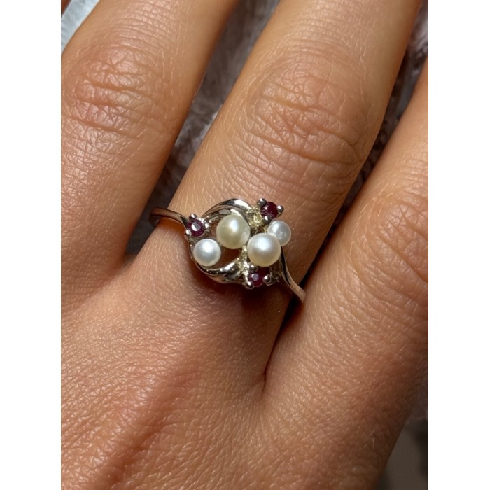 925 STERLING SILVER PEARLS & RUBY RING SIZE 8