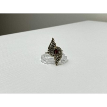Vintage 925 Sterling Silver Garnet & Marcasites Ring Size 5.5