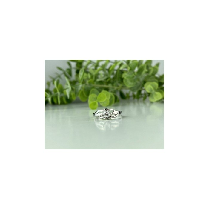 925 Sterling Silver CZ Ring Size 7