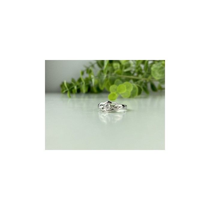 925 Sterling Silver CZ Ring Size 7