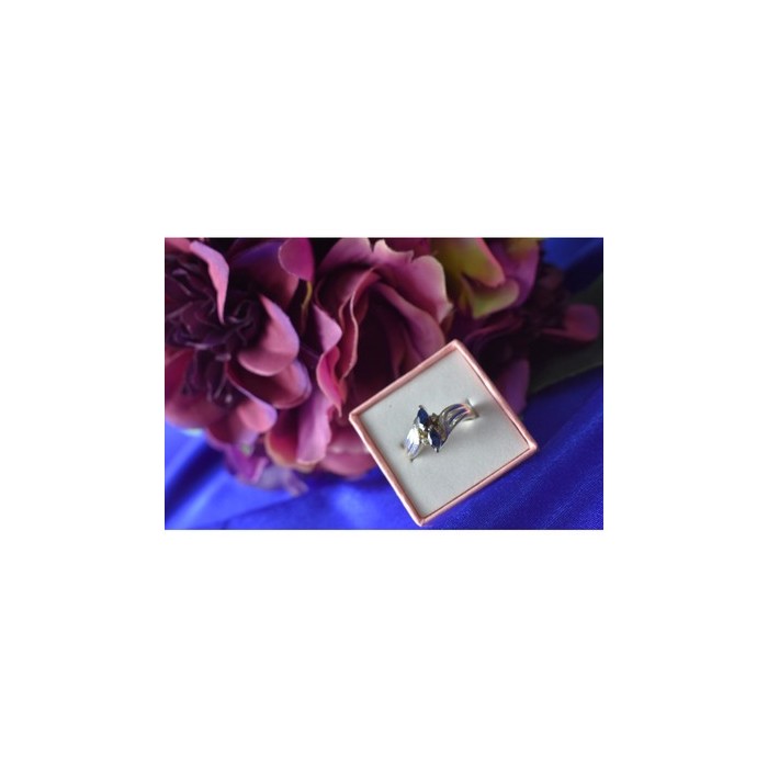 925 Sterling Silver Blue Spinel & CZ Ring Size 8