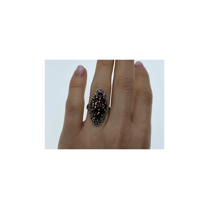 Vintage 925 Sterling Silver Garnet & Marcasites Ring Size 6.5