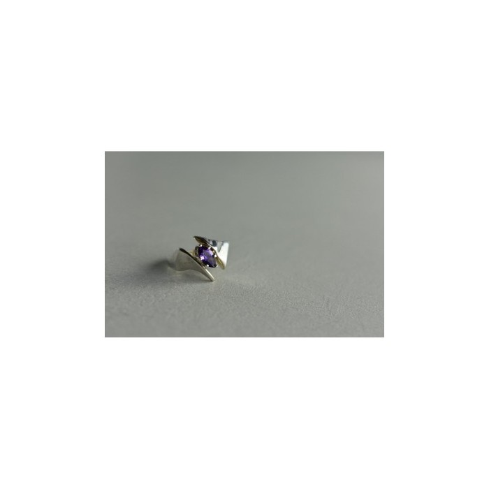 925 Sterling Silver Amethyst Ring Size 6.75