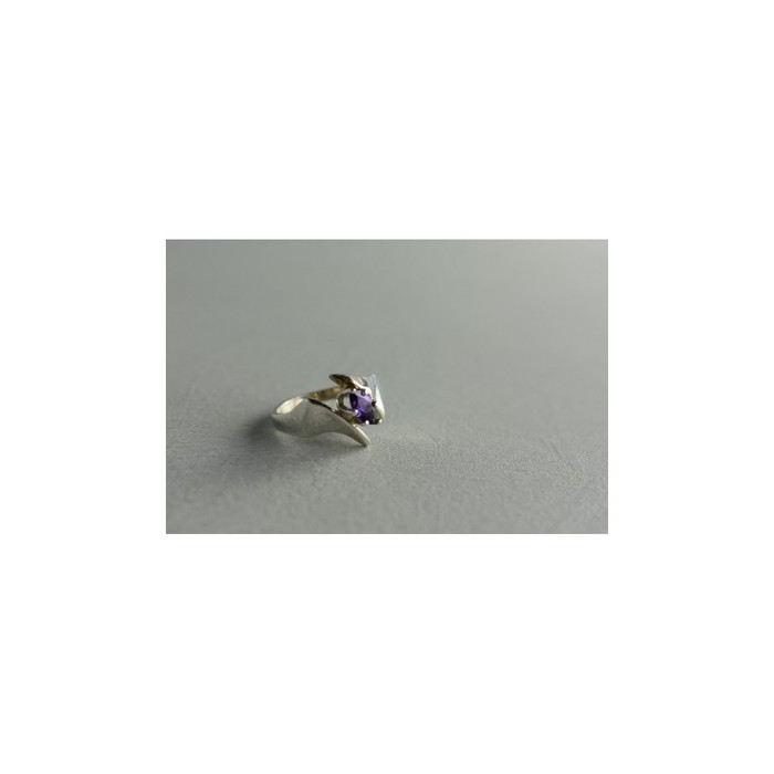 925 Sterling Silver Amethyst Ring Size 6.75