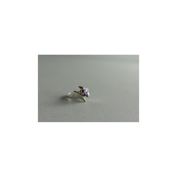 925 Sterling Silver Amethyst Ring Size 6.75