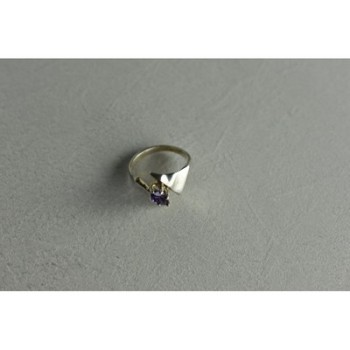 925 Sterling Silver Amethyst Ring Size 6.75