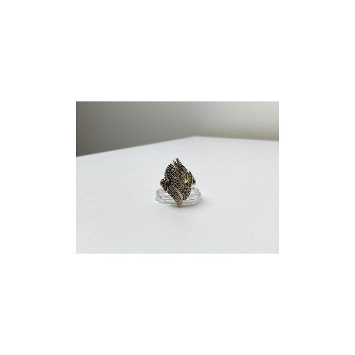 925 Sterling Silver Gold Plated Ring Size 7