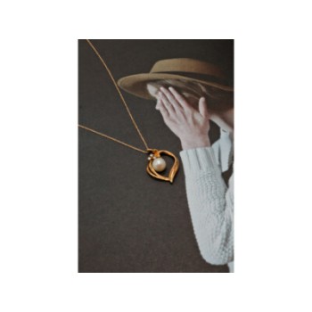 14 K YELLOW GOLD PEARL & DIAMONDS CHAIN WITH PENDANT