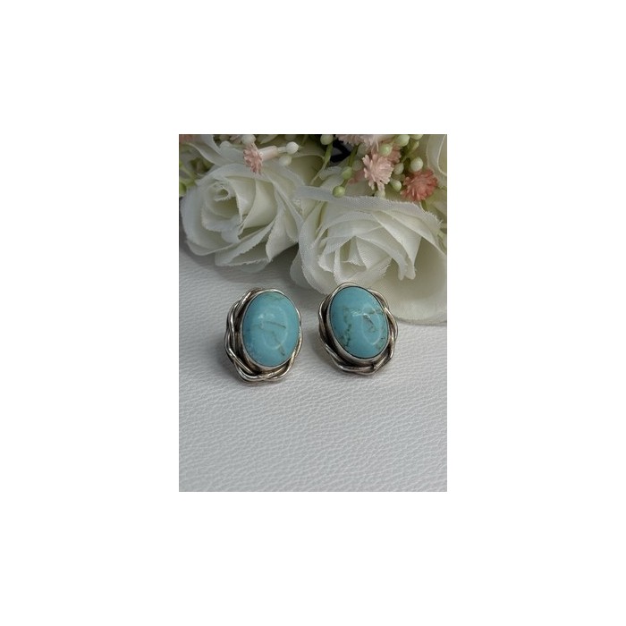 Vintage Elegant 925 Sterling Silver Turquoise Earrings Length 0.93 Inch