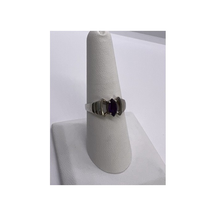 925 Sterling Silver Amethyst Ring Size 8