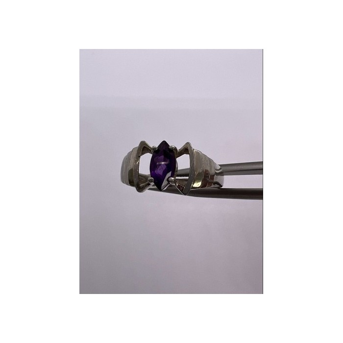 925 Sterling Silver Amethyst Ring Size 8