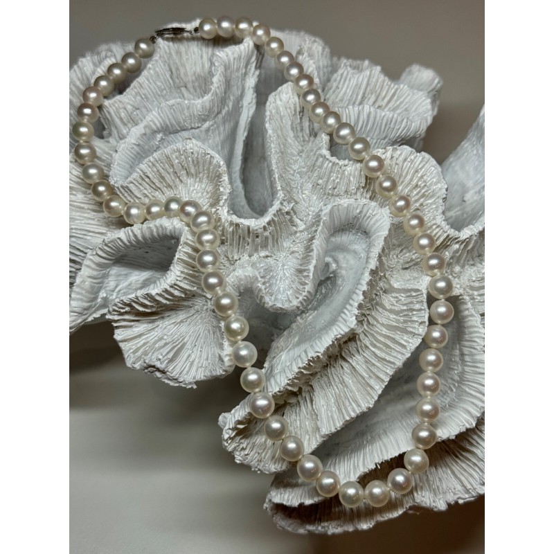 14K WHITE GOLD CLASP FRESH WATER PEARL NECKLACE 18 Inch