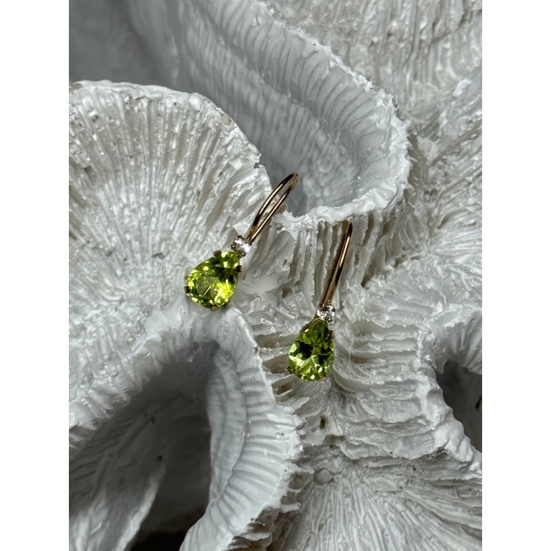 10K YELLOW GOLD PERIDOT & DIAMOND EARRINGS LENGHT 0.7 Inch