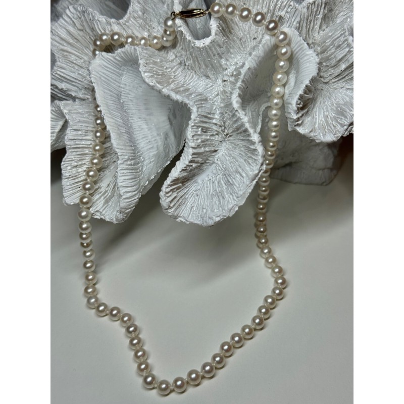 14K YELLOW GOLD CLAPS FRESH WATER PEARL NECKLACE 18 Inch