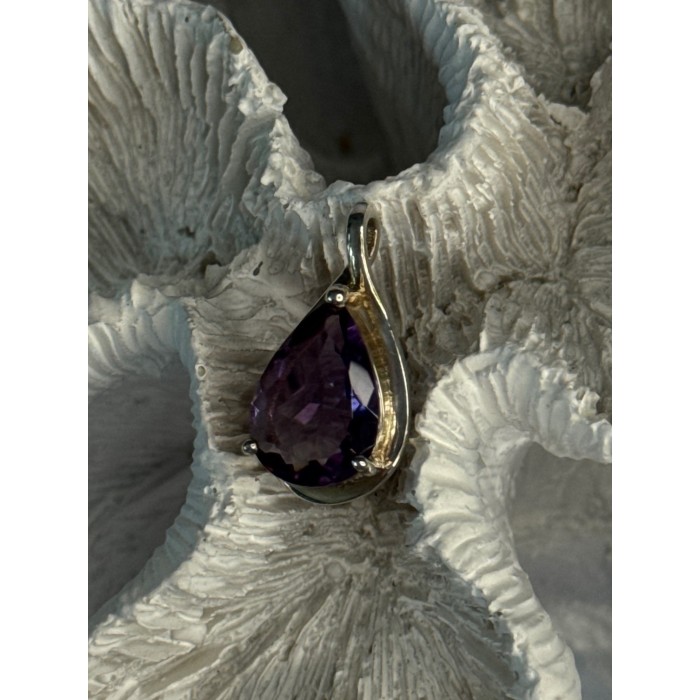 Classy 925 Sterling Silver Amethyst Pendant Length 0.90 Inch