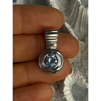 925 Sterling Silver Blue Topaz Pendant Length 1 Inch