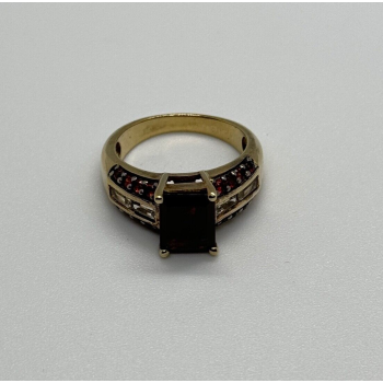 925 Sterling Silver Gold Plated Garnet & Goshenite Ring Size 6