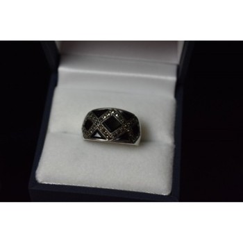 925 Sterling Silver Black Nephrite & Marcasites Ring Size 8