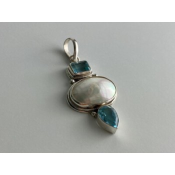925 STERLING SILVER MOTHER OF PEARL & TOPAZ PENDANT