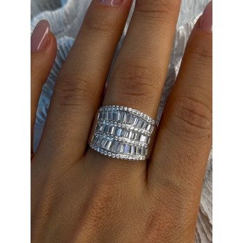 Elegant Design 925 Sterling Silver Cz Ring Size 9