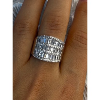 Elegant Design 925 Sterling Silver Cz Ring Size 9