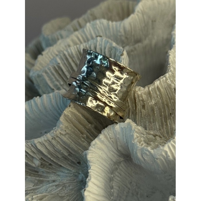 Unique Design 925 Sterling Silver Ring Size 6