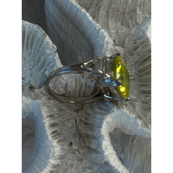 Shiny 925 Sterling Silver Cz Ring Size 7