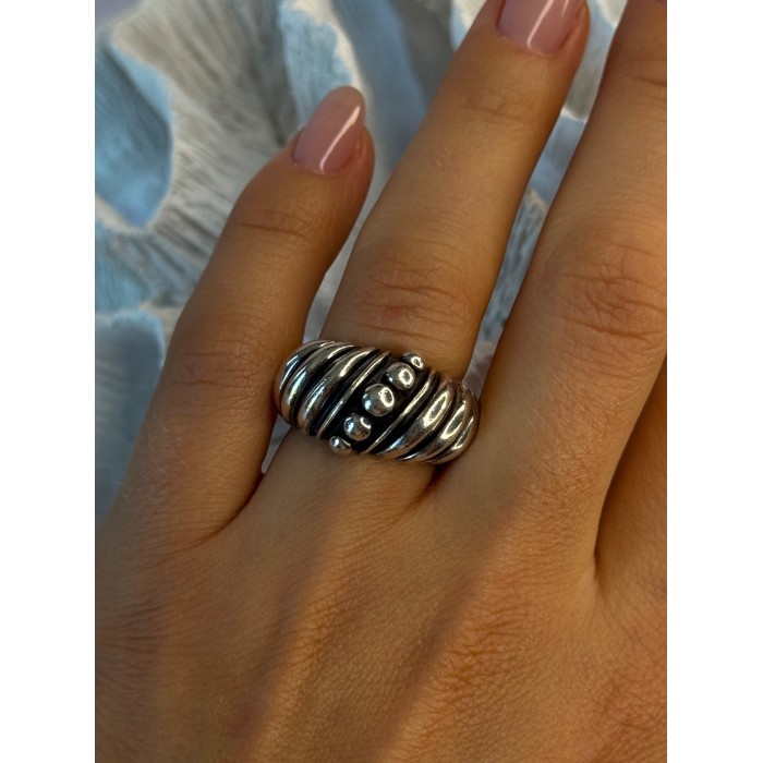 Unique Design 925 Sterling Silver Ring Size 7