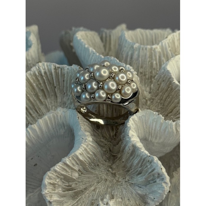 Elegant 925 Sterling Silver Pearl  Ring Size 7