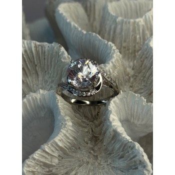 Shiny 925 Sterling Silver Cz Ring Size 8