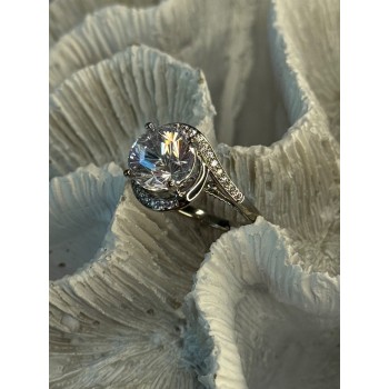 Shiny 925 Sterling Silver Cz Ring Size 8